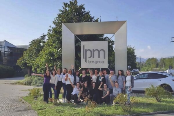 Team LPM.GROUP presso la sede aziendale in occasione della Certificazione della Parità di Genere UNI/PdR 125:2022